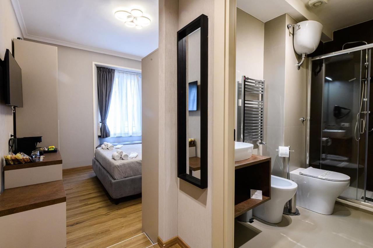 Hotel Castro Pretorio Roma Exterior foto